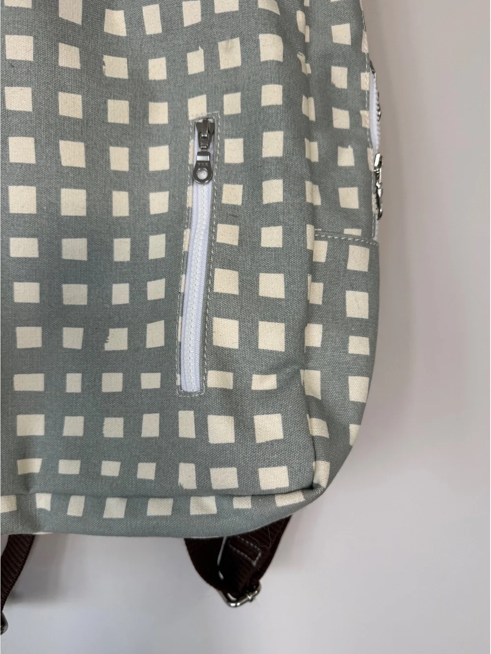 MAIKA Recycled Canvas Zippered Backpack, Flores 15
